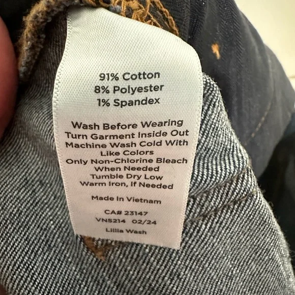 Talbots Dark Wash Flare Jeans With Gold Buttons, Size 6P - Picture 6 of 7